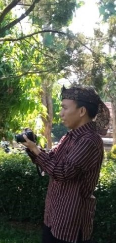 Praktik Seni Foto Grafer